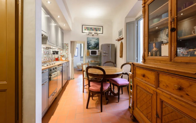 Casa torre via de' Neri by Mmega