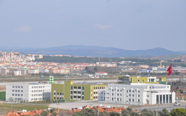 Dort Mevsim Suit Otel