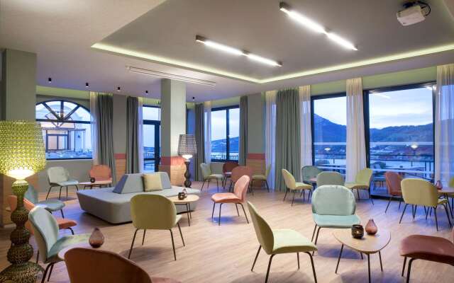 Dolce Athens A tica Riviera Hotel