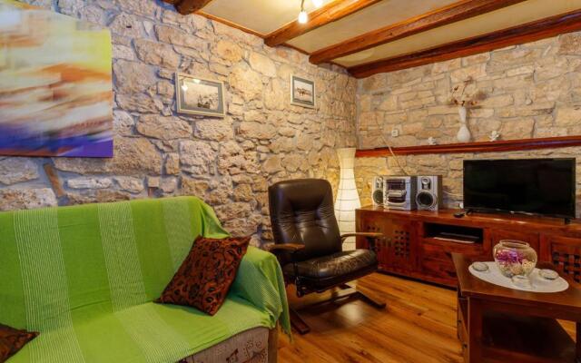 Karla Holiday House