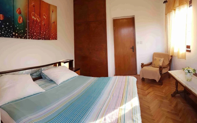 Domed - Close to the sea & Comfortable - A1