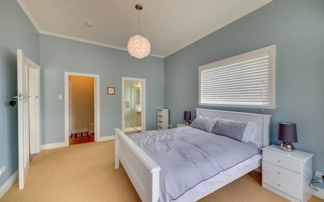 Awesome 3 Bed Wellington House