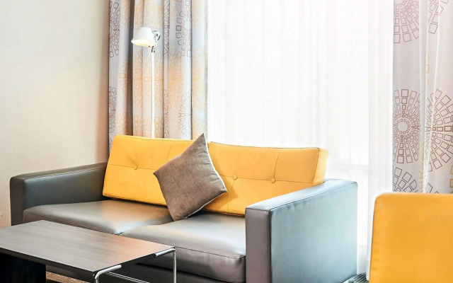 Novotel Toronto North York