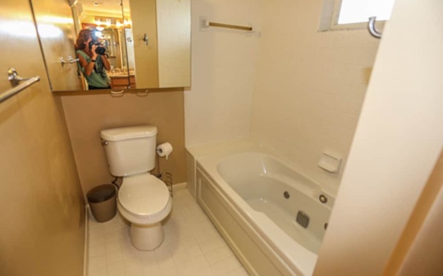 Boardwalk Caper PH4 1104