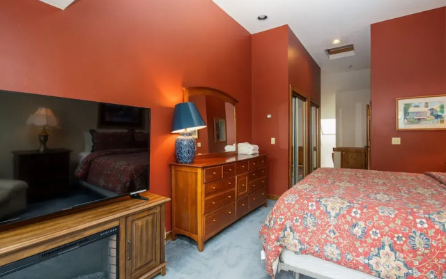 Sunrise Bear Ridge C4 4 Bedroom Condo