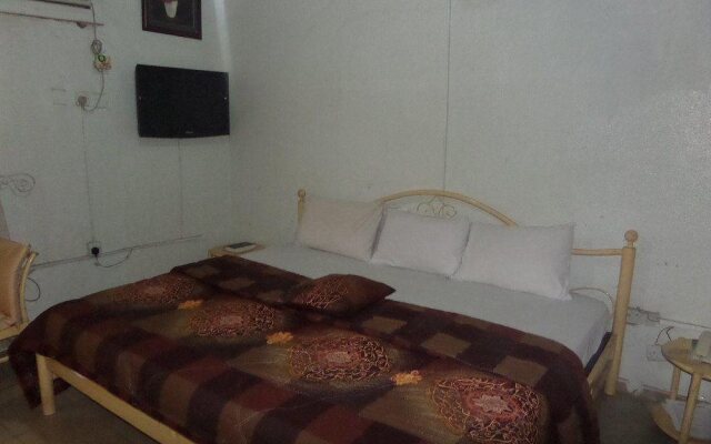 Crown Princess Hotel