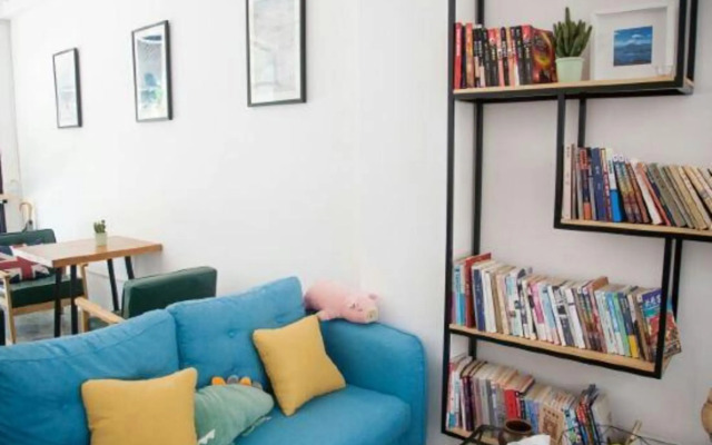 Dali Monster Inn (Gucheng Dongyu Street)