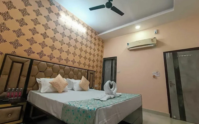 Garden villa Banaras