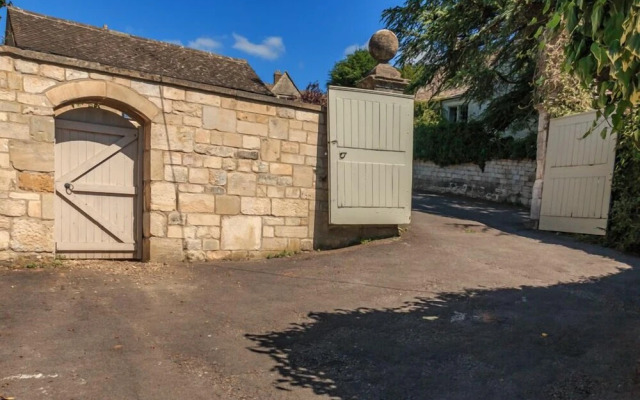 Cotswold Coach House