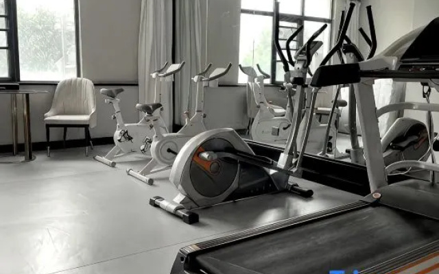 XANA Deluxe Hotel (Kaifeng Qingming Shangheyuan Drum Tower Square) – Sports – Kaifeng
