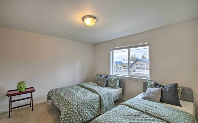 Enumclaw Home - 60 Mi to Mount Rainier!