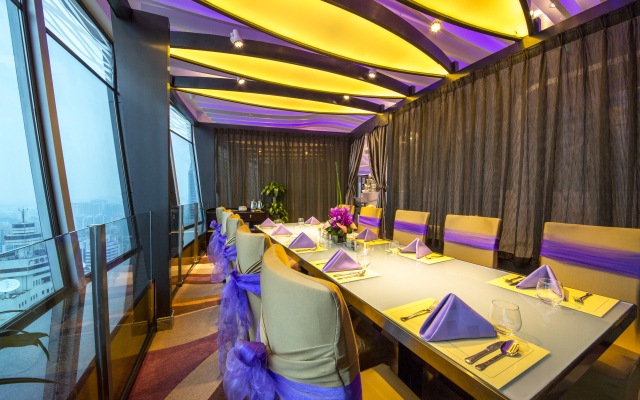 Asia International Hotel Guangzhou - Overseas Buyer Registration Services in Hotel & Free Shuttle between Hotel and Exhibition Center during Canton Fair