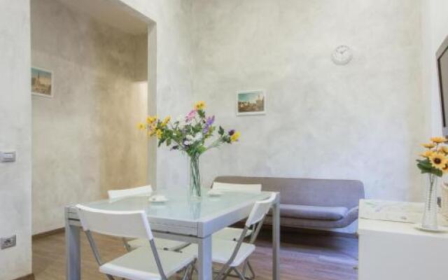 Pitti Two Bedroom Apartment