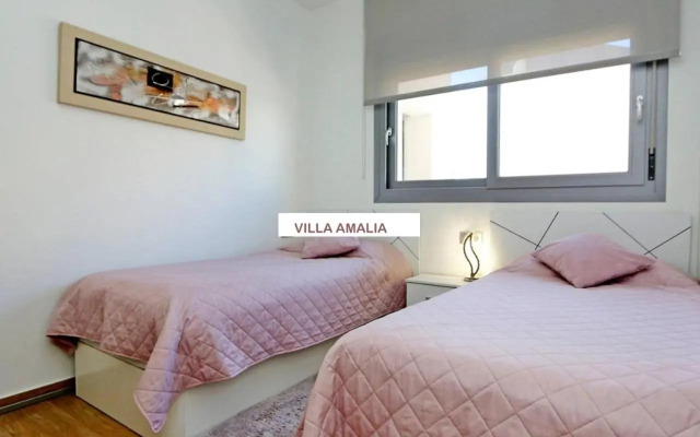 Beach Apartment Amalia