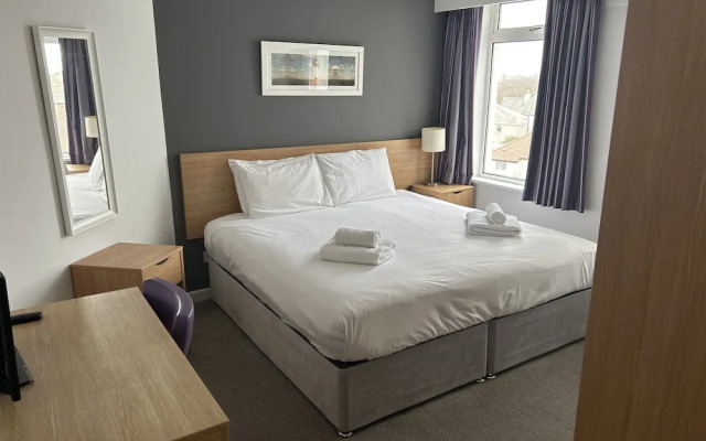 Strathmore Hotel