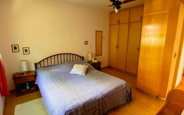Excelente casa térrea na Granja Viana