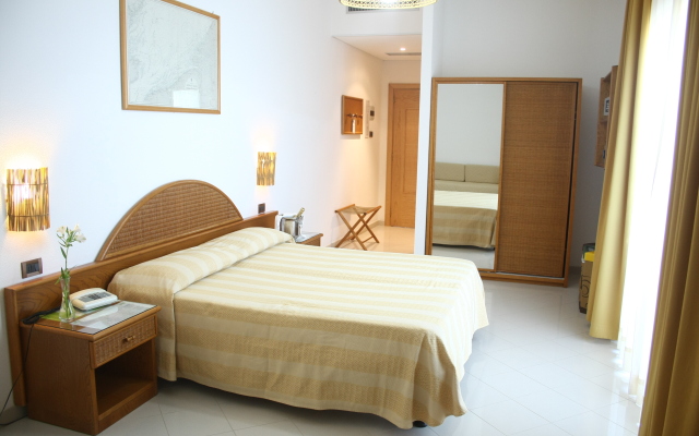 Ecoresort Le Sirenè - Caroli Hotels