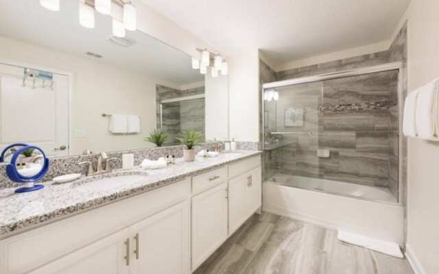 Storey Lake 4909