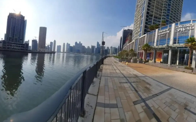 WINDS OF THE CANAL – DAMAC MAISON PRIVE By Lagom Vacation Home LLC - Hotel in Dubai - Photo 5