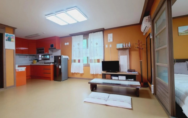 Damyang Lara 345 Pension