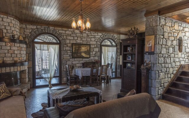 Stone Mansion Anavryti