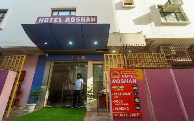 OYO 18682 Hotel Roshan
