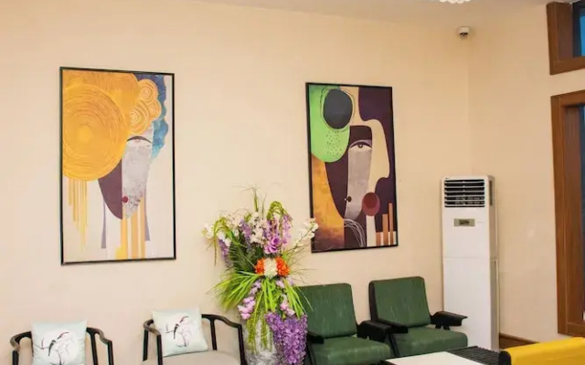 The Thribeka International Hotel