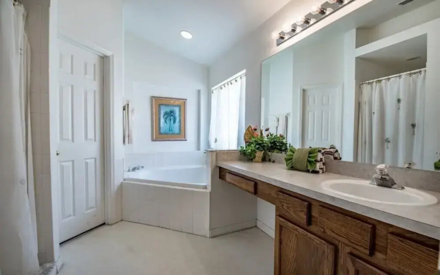 4-Bedroom Villa in Davenport 359LD