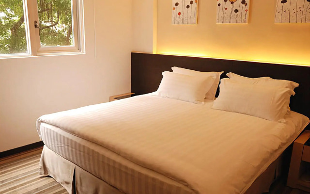 Haifu Hotel & Suites