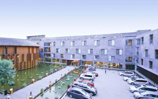 China Community Art Habitat Hotel