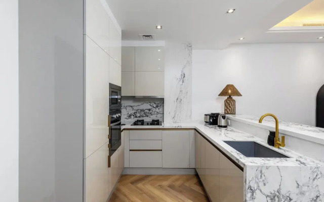 Waves - Premium Seaside Retreat With Private Beach