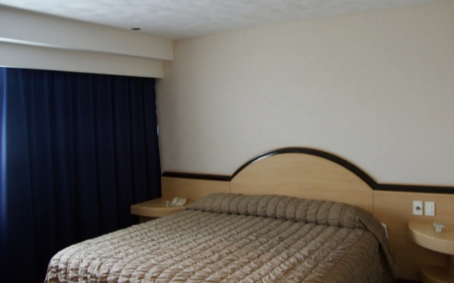 Portonovo Hotel & Suites