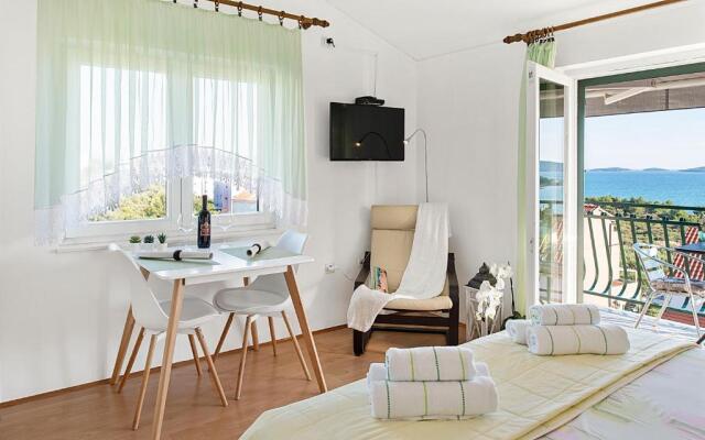 Jimy Apartments