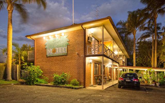 Sapphire Palms Motel