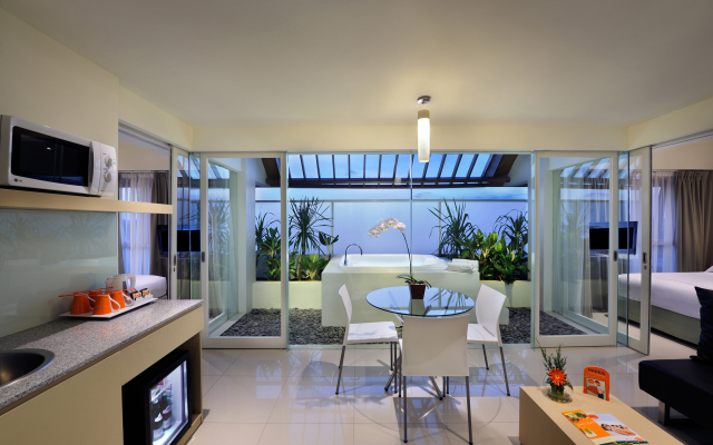 HARRIS Hotel & Residence Sunset Road Bali