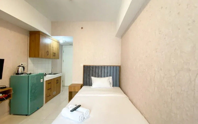 Fully Furnished Studio Springlake Summarecon Bekasi Apartment Near Mall
