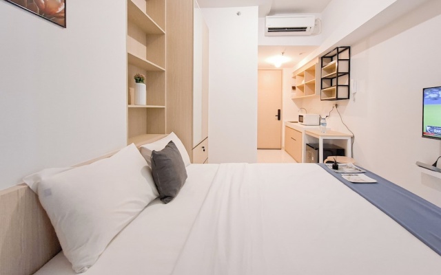 Simple Style Studio Apartment (No Kitchen) At Tokyo Riverside Pik 2 – Guest Rooms – Jakarta