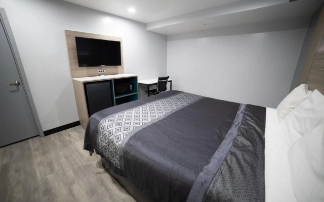 Express Inn & Suites