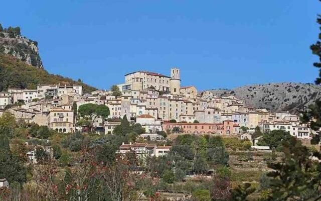 Studio neuf et agréable, Le Bar-sur-Loup