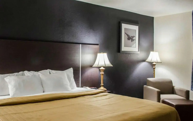 Days Inn by Wyndham Eglin AFB