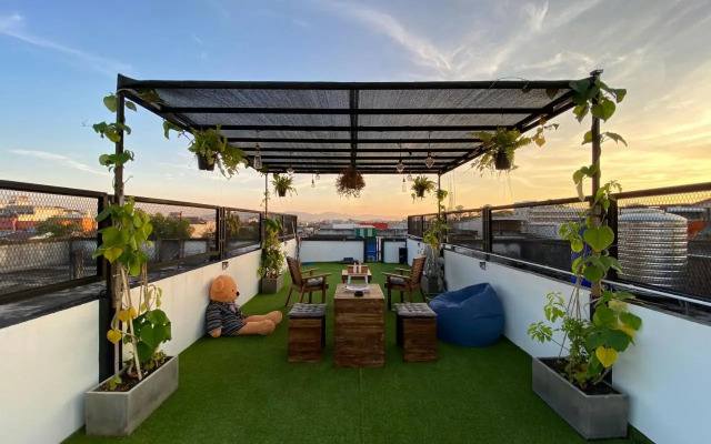 Bus Station 1 Hostel