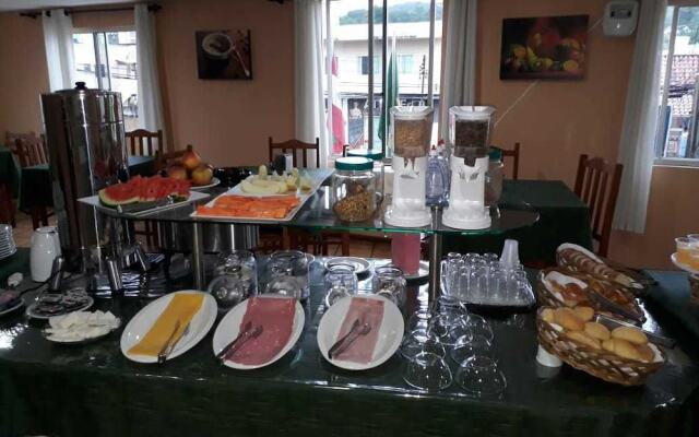 Graju Turismo Hotel