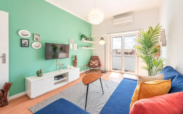 GuestReady - Vibrant 2BR Apartment