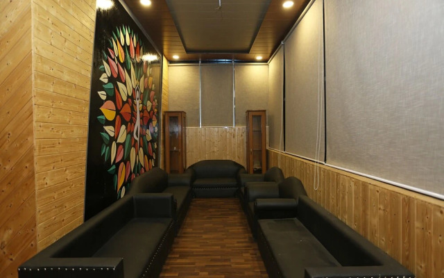 Capital O 24794 Aaryavan Resorts