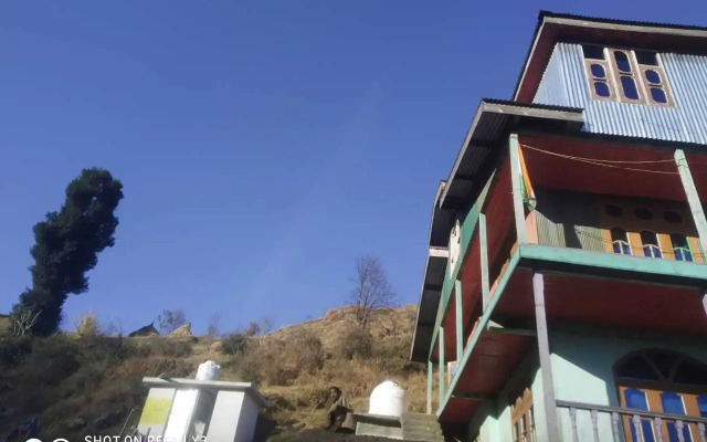 Pop Home 92571 Renu Homestay