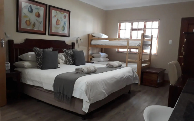17 on Bird Guest House