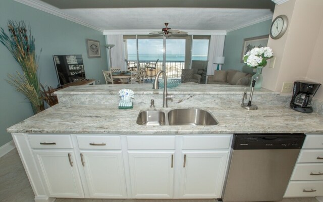 Magnolia House 606 1 Bedroom Condo by RedAwning