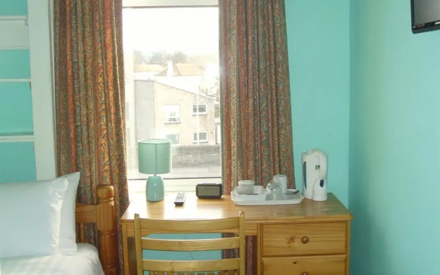 Twin Lions Hotel