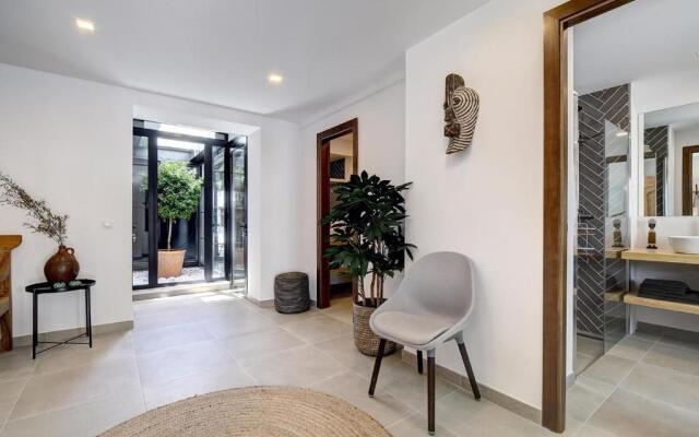 Renovated townhouse San Roque 85