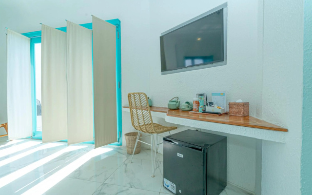 Loccal Collection Hotel – Guest Rooms – Labuan Bajo